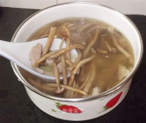 茶树菇肉片汤的做法_菜谱_美食天下