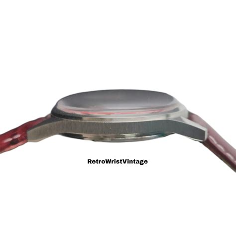 Buy Vintage HMT Janata Red Dial Tamil Numerals Watch | Hand Wound ...