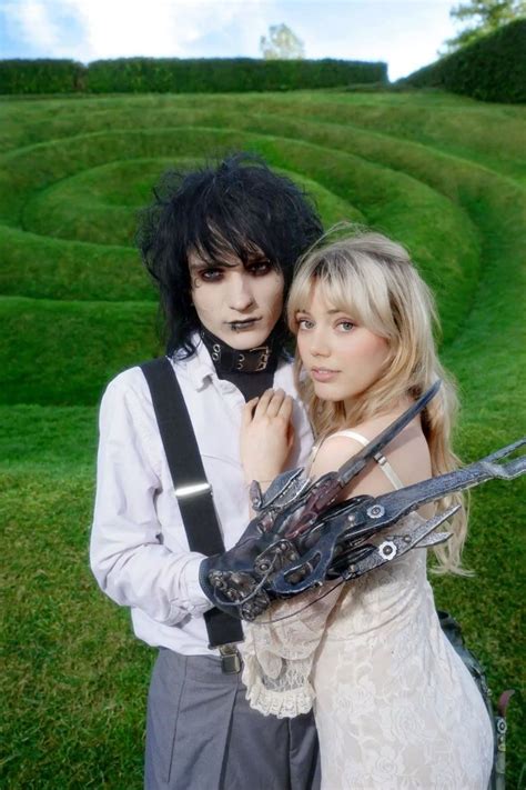 Johnnie Guilbert & Gracevandien | Johnnie guilbert, Celebrity news, Fun halloween outfits