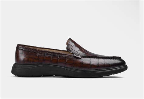 BROWN CROC SLIP-ONS | AERO-FLEX – Luxoro Formello