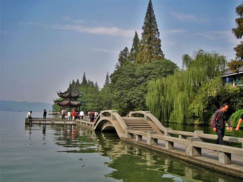 【西湖夜景哪里好看】西湖的夜景好的的地方有哪些-杭州旅游攻略-大杭州旅游-杭州19楼