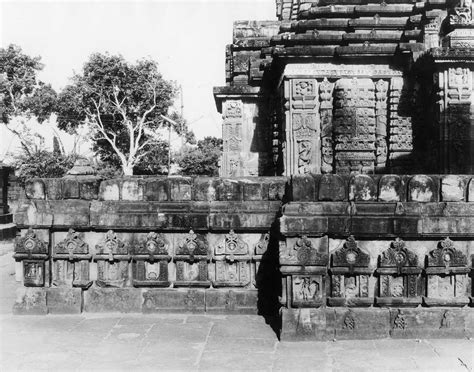 Collections-Virtual Museum of Images and Sounds