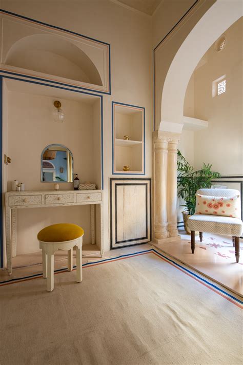 This Jaipur hotel is like a jewel box in the city's gemstone market ...