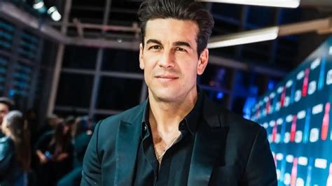 Nos colamos en el espectacular salón de Mario Casas (39 años): con ...