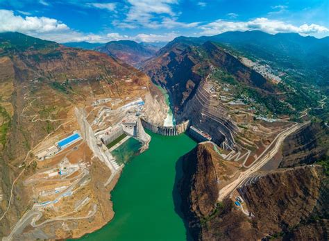 全球在建最大水电站白鹤滩：300米级高拱坝抗震参数世界第一如何造就？ - 封面新闻