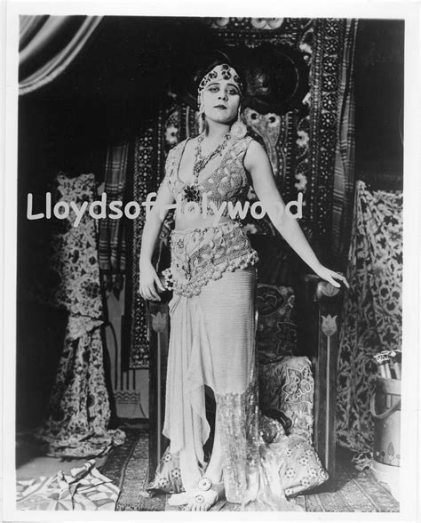 Silent Movie Star Clothing