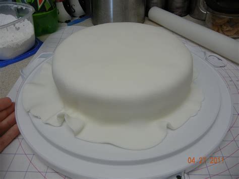 How to Make Cake Fondant Tutorials 的图像结果