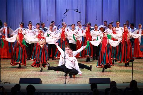 Государственный академический русский народный хор имени М.Е ...