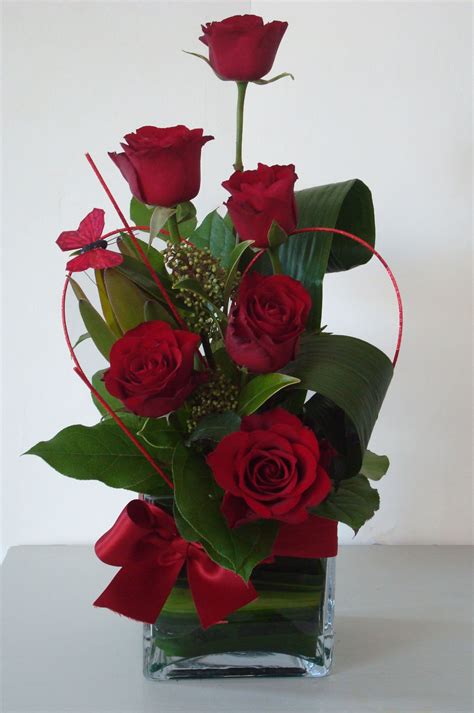 Unique Flower Arrangements For Valentines