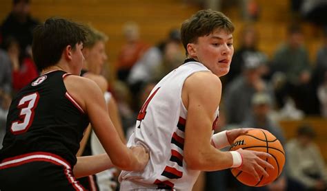 High school boys baksetball: Bountiful holds off Springville in ...