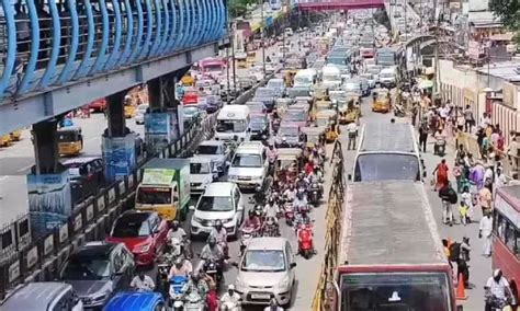 Heavy traffic congestion on GST Road as schools reopen