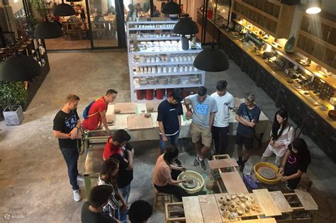 Intangible Cultural Heritage Pottery Experience [Repairing a Broken ...