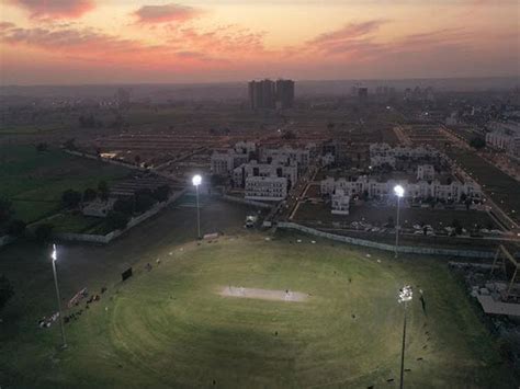 Delhi-NCR's Biggest Cricket Extravaganza Begins in Central Park Flower ...