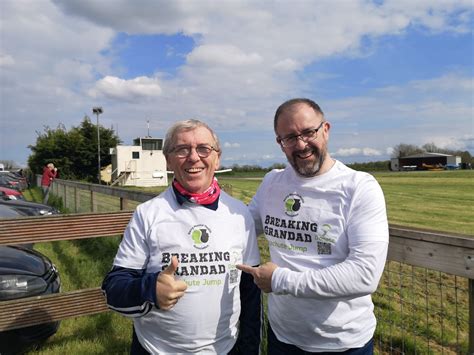 Tralee Grandad skydives for Kerry Mental Health Association | RadioKerry.ie