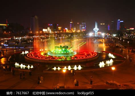 济南泉城广场音乐喷泉高清图片下载_红动中国