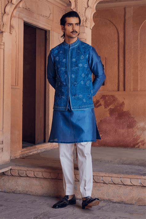 Vasl Nehru Jacket Set With Gota Handwork