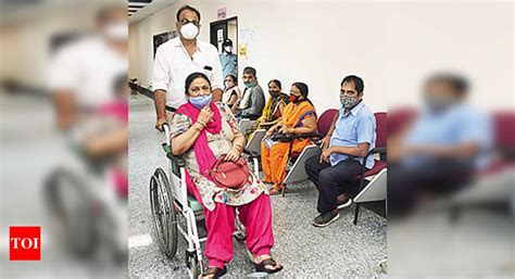 Use of masks and vax shots to protect from Delta plus: Docs | Patna ...