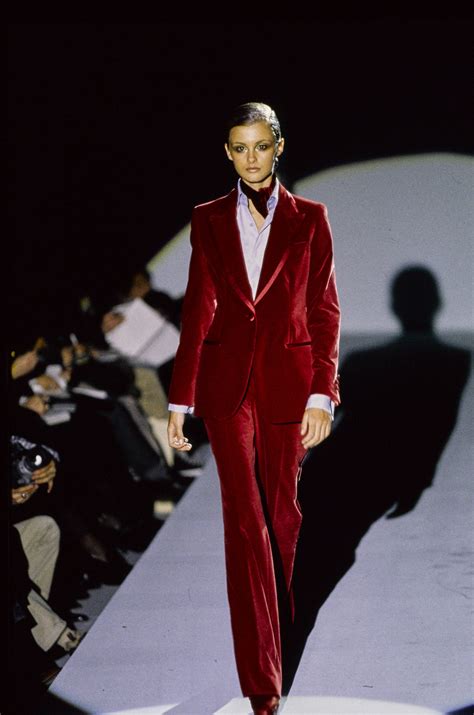The Most Iconic Runway Moments From the '90s | Luisaviaroma