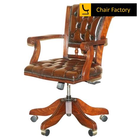 Aker Italian Leather Designer Visitor Chair | Chair Factory