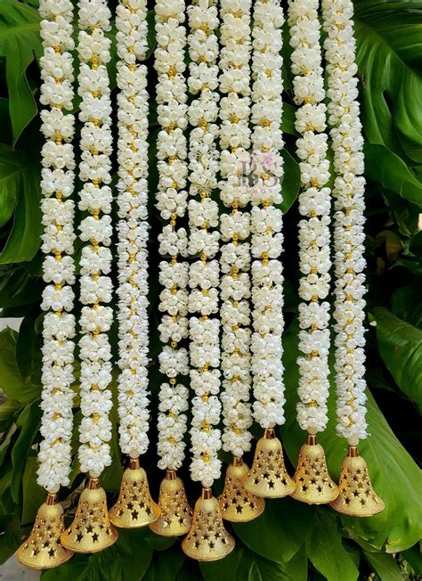 Buy Nutts Artificial Marigold Flower & Paper Gajra with Circle ...