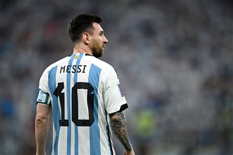 Lionel Messi and the art of walking through the World Cup - The Athletic
