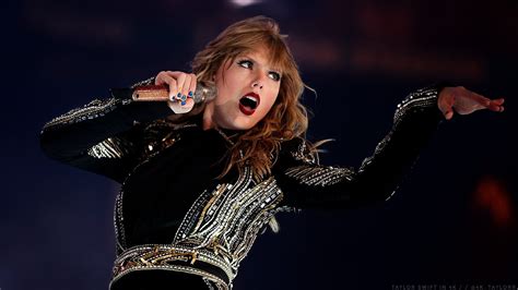 Image result for Taylor Swift Reputation Tour Smiling