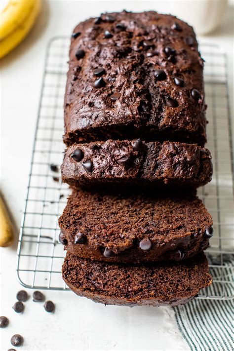 Chocolate Zucchini Bread (Healthy & Delicious!) – WellPlated.com