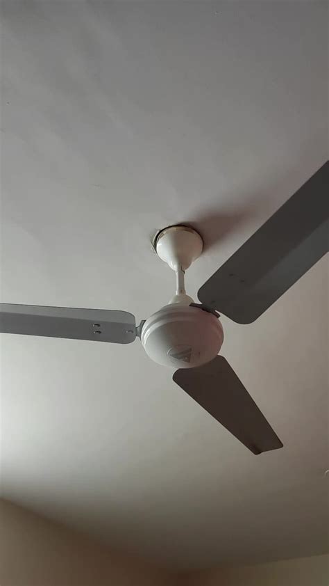 Watch Super fan rotates to and fro making some clicking noise on Amazon ...