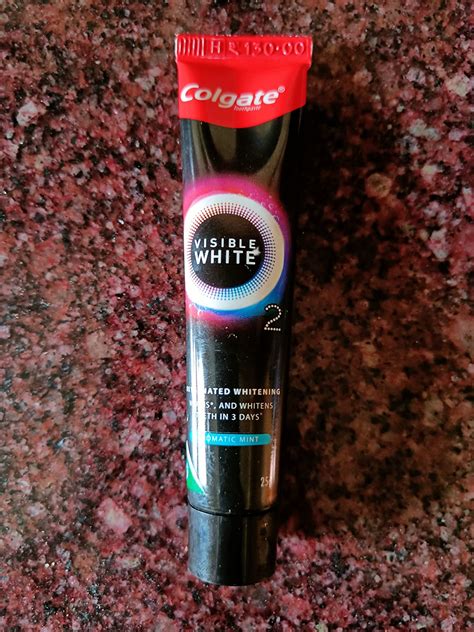 Colgate Visible White O2, Teeth Whitening Toothpaste (25g) for ...