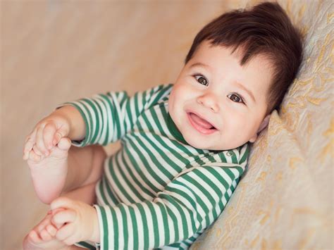 Juguetes para bebés de 3 a 6 meses | BabyCenter