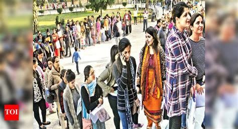 Less seats, long queues make parents jittery | Chandigarh News - Times ...