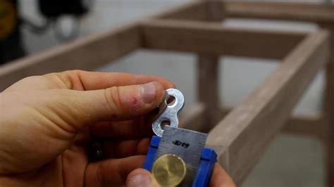 How to Install Figure 8 Table Top Fasteners : 5 Steps (with Pictures ...