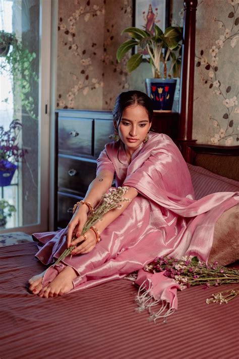 Janaki Pink Tissue Saree – Mittisae