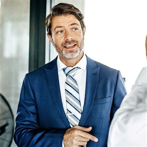 Use these 6 psychology tricks to make new friends and improve your ...