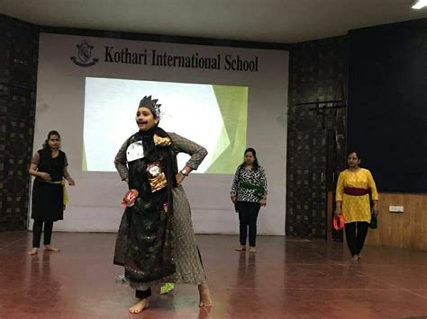 GR1 STORY NARRATION - Kothari International School