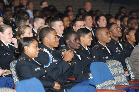 Seven Army generals talk leadership with ROTC cadets | Article | The ...