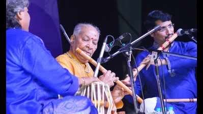 Pandit Hariprasad Chaurasia: Pandit Hariprasad Chaurasia showcases his ...