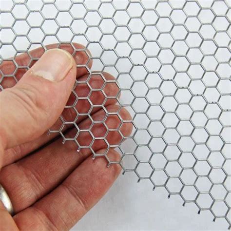 Wire Mesh - SS Square Weave Wire Mesh Manufacturer from Chennai