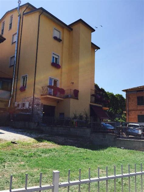 HOTEL RISTORANTE SIRO (Torgiano) - Inn Reviews, Photos, Rate Comparison ...