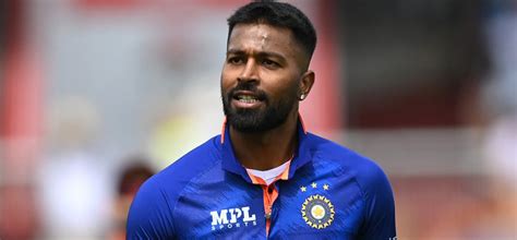 Watch: Hardik Pandya Abuses Teammates For Not Supplying Him Water On Time