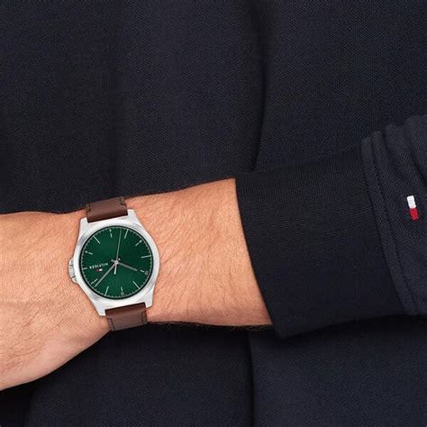 Tommy Hilfiger Quartz Analog Green Leather Strap for Men th1710602 ...