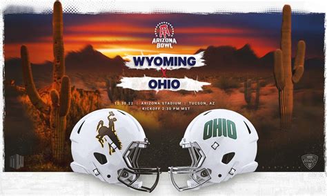Wyoming Football Team Gulps Down "Thick Water" | Barstool Sports