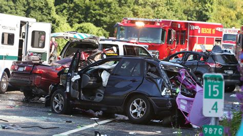 3 killed in 4-car crash on Taconic Pkwy in Yorktown, police say