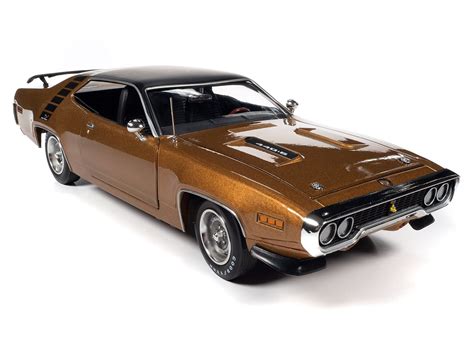 Buy American Muscle 1971 Plymouth Road Runner Hardtop (Class of 1971) 1 ...