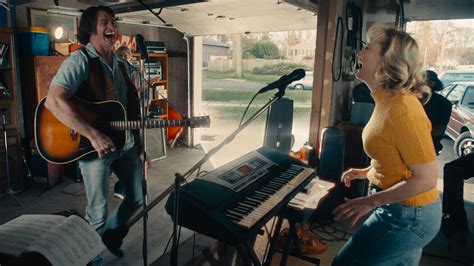 'Song Sung Blue' Trailer: Hugh Jackman & Kate Hudson Pay Tribute To ...