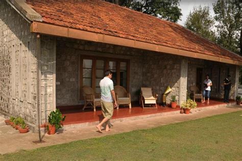 Sinna Dorai's Bungalow, Valparai - Experience Kerala
