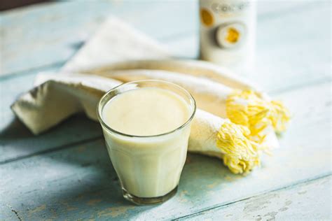Organic Cocos Organic coconut kefir mango & passionfruit 200ml / Riverford