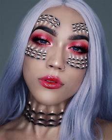 Makeup Looks Artistic by Stunning Eye Makeup Transforms Into Two Makeup Looks Artistic
