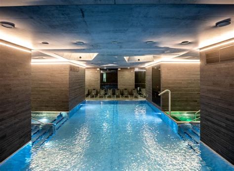 Auf den Spuren von James Bond in Karlsbad! 3 Tage im 5* Superior ...