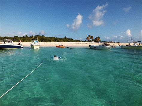 EAST ISLAND NAUTICAL SUITES (Fajardo) - Lodging Reviews & Photos ...